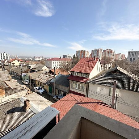 Bright & Quiet 2Room Apartment In City Center Chisinau Bagian luar foto